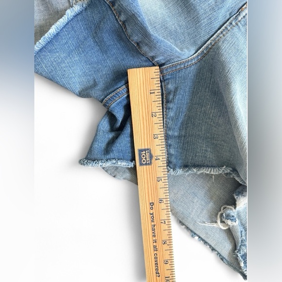 Torrid Denim Distressed Cutoff Jean Shorts‎ Size 16 Rainbow Pocket Pride - Picture 4 of 6
